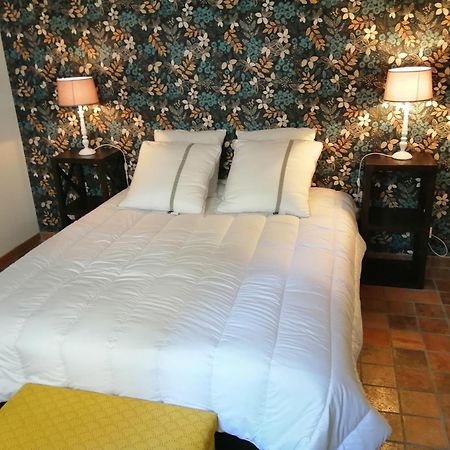 Le Paris Londres Bed and Breakfast Mesnieres-en-Bray Rum bild